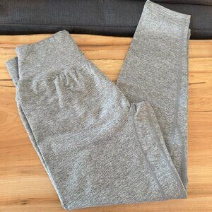 NWT P'tula Bare Pro Legging 23" - Light Grey Heather - L